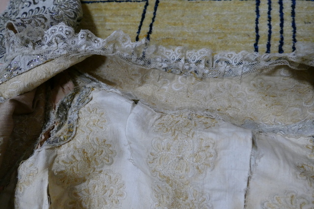 108 antique rococo dress 1720 1780