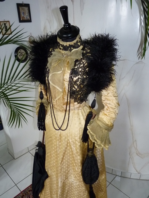 antique dress, antique gown, dress 1899,  gown 1900, edwardian dress,  antieke jurk, abito antico, robe ancient, antique dress for sale