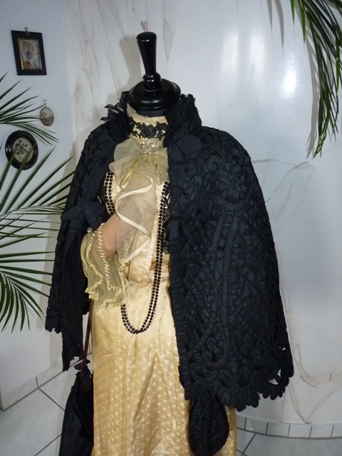 antikes Kleid, Kleid 1900, Kleid 1899, Promenade 1900, victorianisches Kleid, Kostüm 1900, Mode um 1900, antike Kleidung