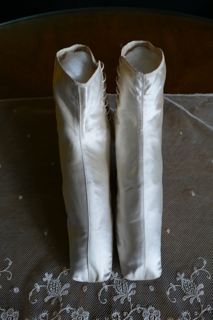 15 antique wedding Boots 1860