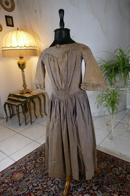 2 antikes Biedermeier Kinderkleid 1840