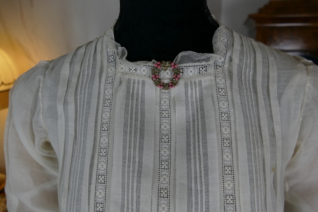 1 antique young girls dress