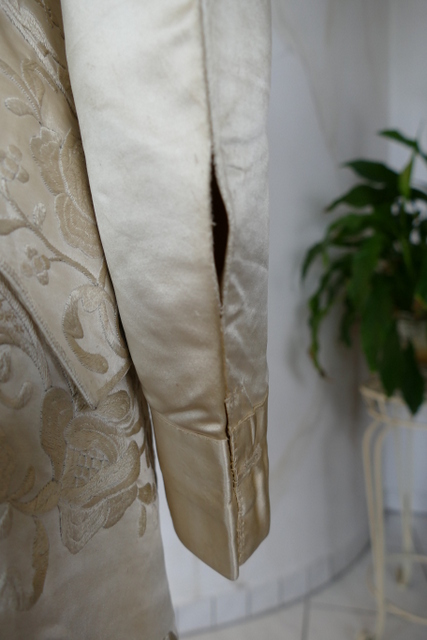 28 antique rococo wedding coat 1740