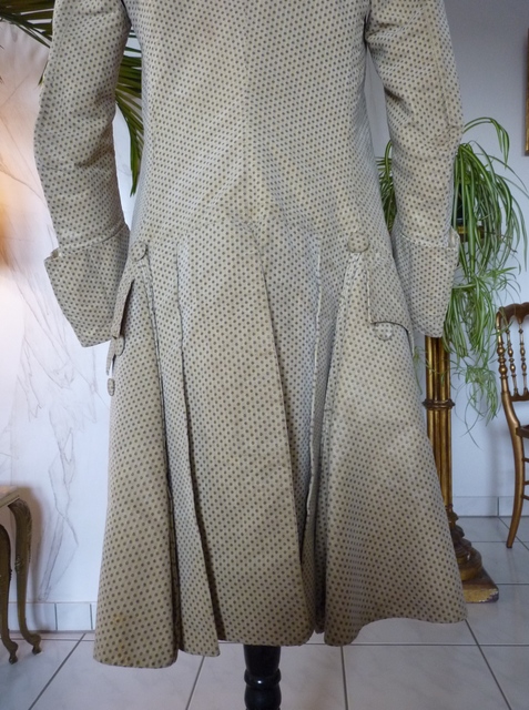 27 antique two piece suit 1790