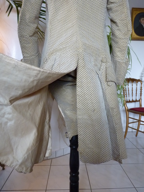 32 antique two piece suit 1790
