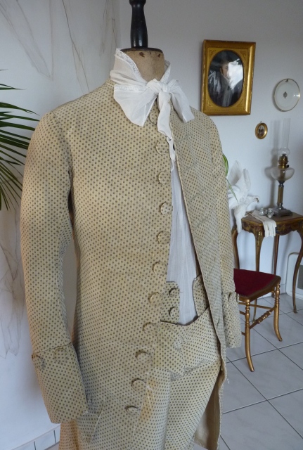 6 antique two piece suit 1790