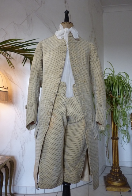 8a antique two piece suit 1790