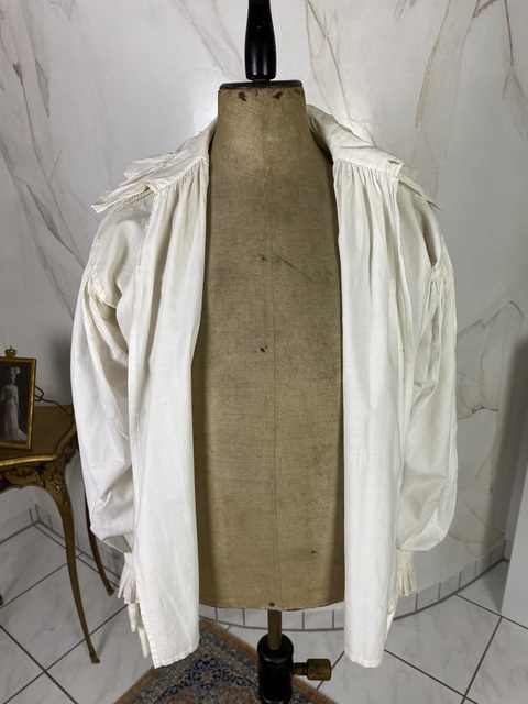 25 antique rococo mens shirt 1780