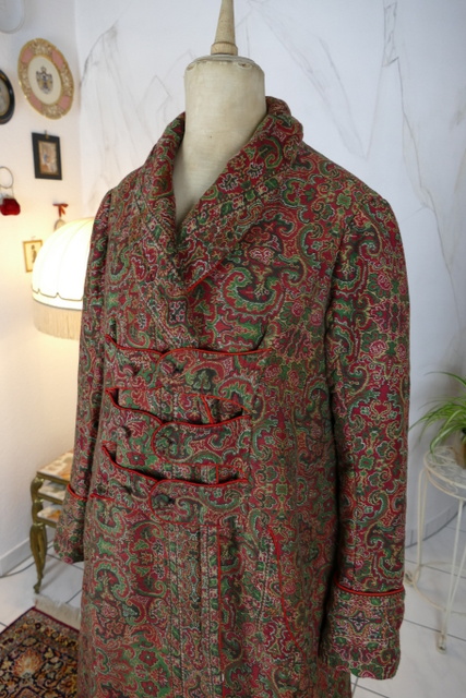 11 antique Mens dressing coat 1865
