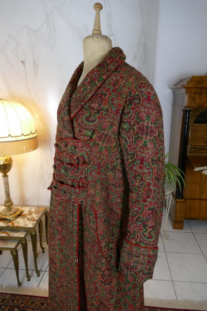 13 antique Mens dressing coat 1865