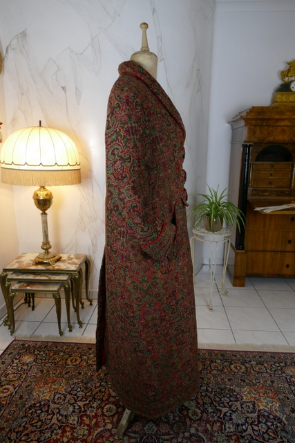23 antique Mens dressing coat 1865