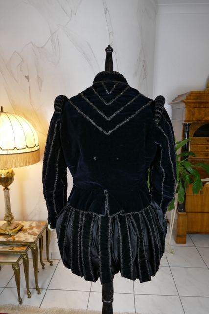 30 antique Devonshire costume 1897