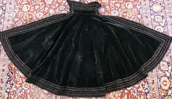87 antique Devonshire costume 1897