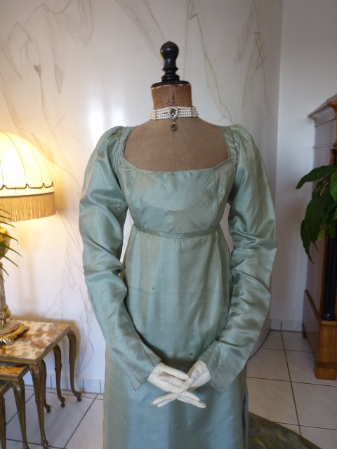 1 antique silk dress 1800