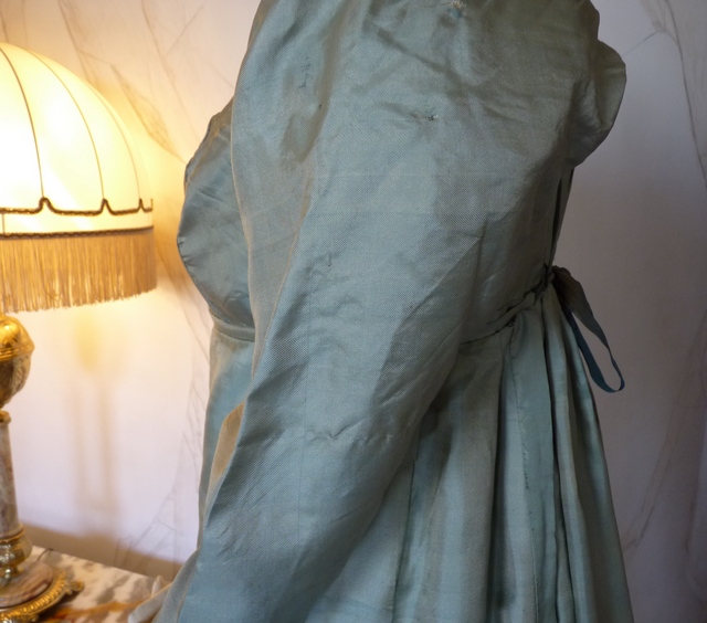 20 antique silk dress 1800