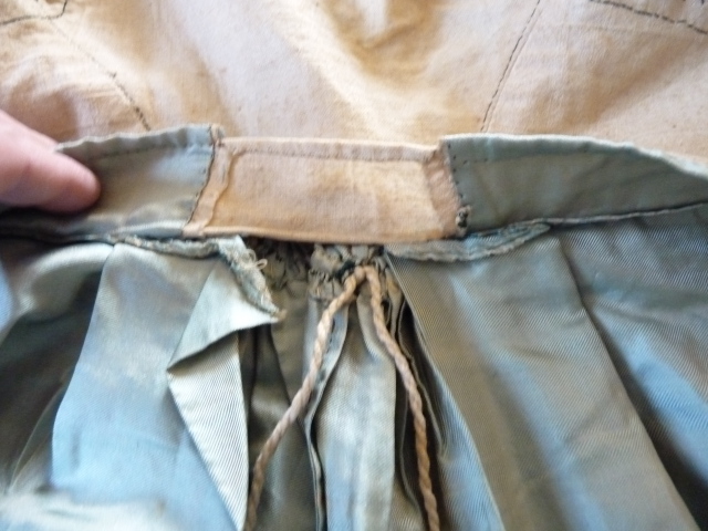 46 antique silk dress 1800
