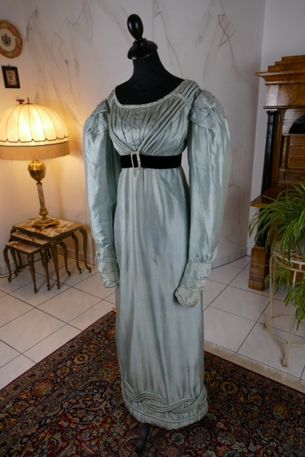 11 antique regency dress 1818