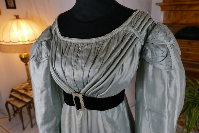 3 antique regency dress 1818
