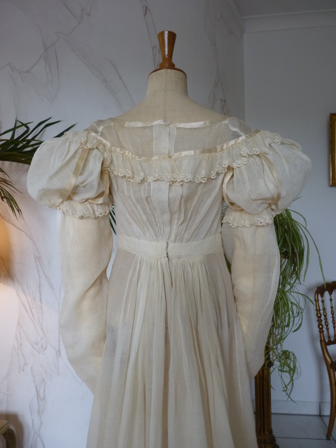 21 antikes regency Kleid 1815