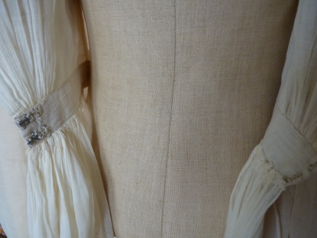32 antikes regency Kleid 1815