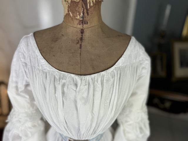 1 antikes Biedermeier Kleid 1824