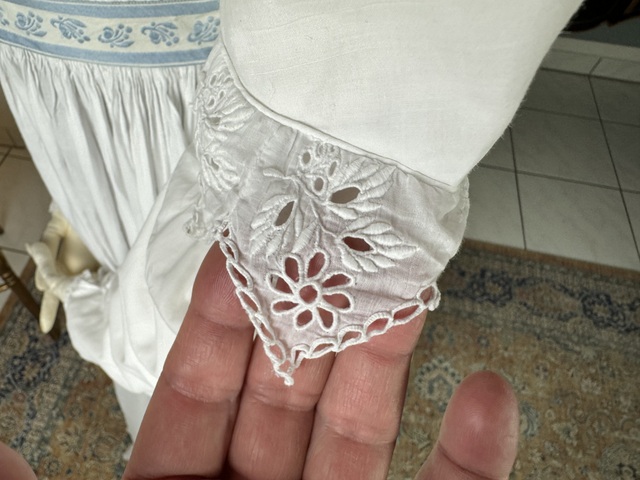 11 antikes Biedermeier Kleid 1824