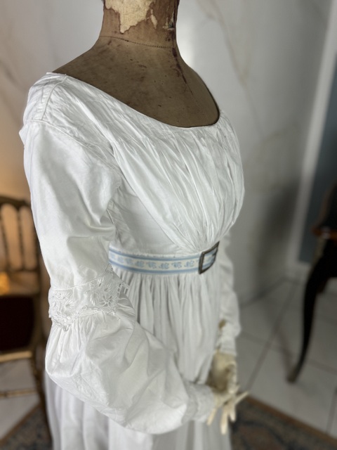 18 antikes Biedermeier Kleid 1824