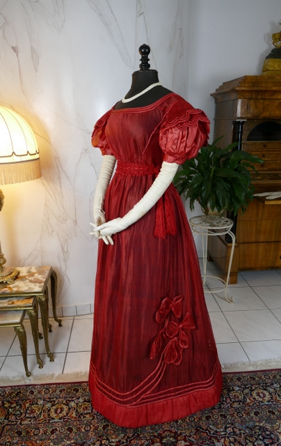 25 antique gauze dress 1828