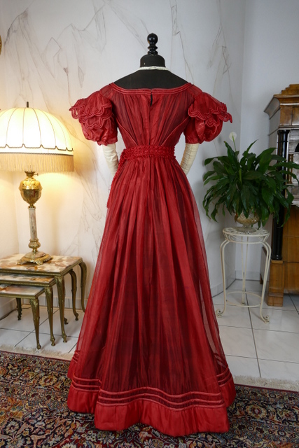 31 antique gauze dress 1828