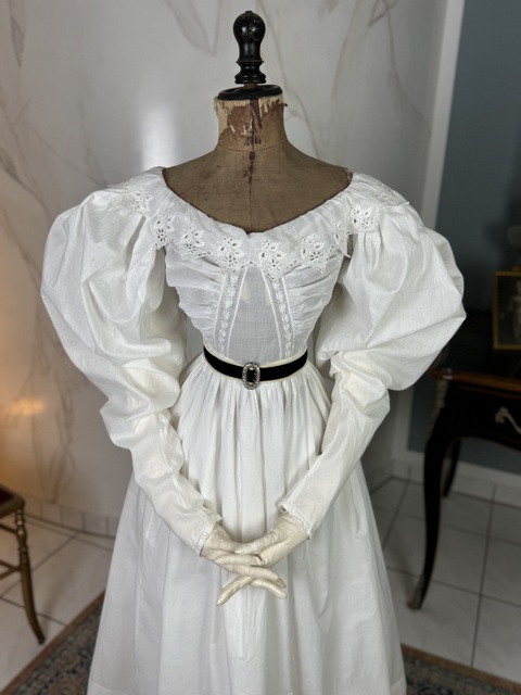 2 antikes Biedermeier Kleid 1830