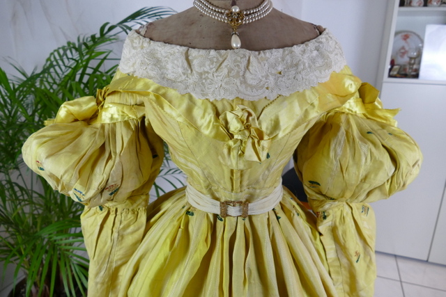 1 antique biedermeier dress 1838