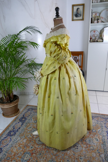 19 antique biedermeier dress 1838