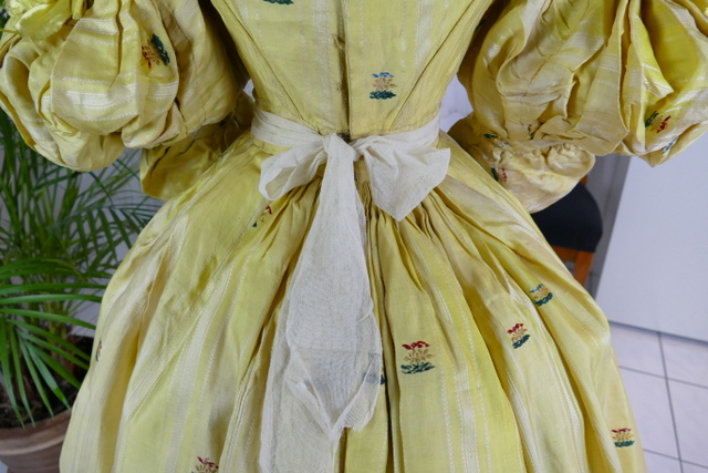 23 antique biedermeier dress 1838