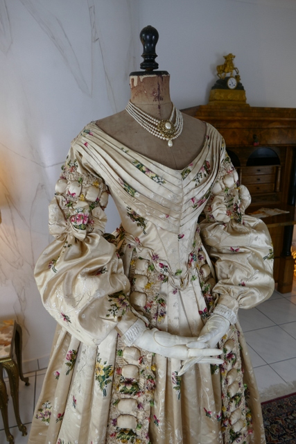 3 antique court dress 1838