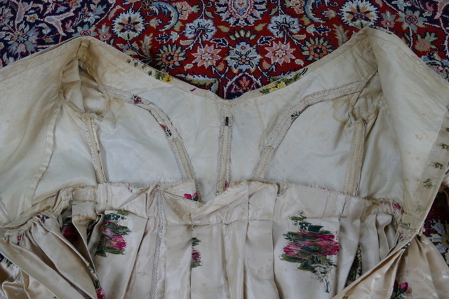 50 antique court dress 1838