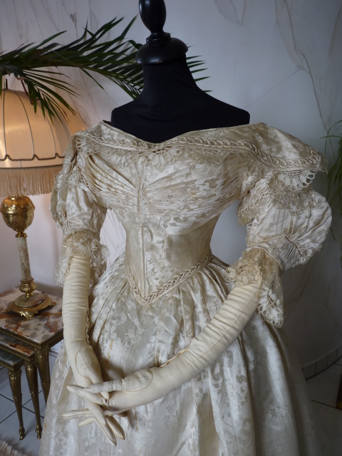 10 antique wedding ensemble 1835