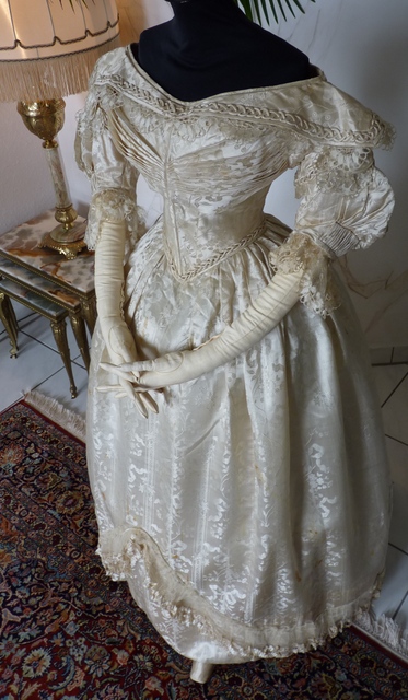 29 Biedermeier Hochzeitskleid 1835