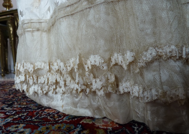 37 Biedermeier Hochzeitskleid 1835