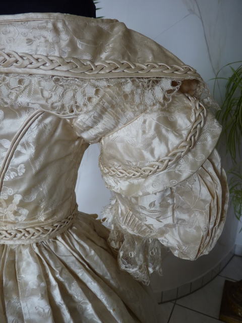 42 romantic period wedding gown 1835