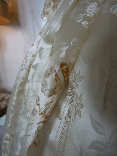 62 antique gown 1835
