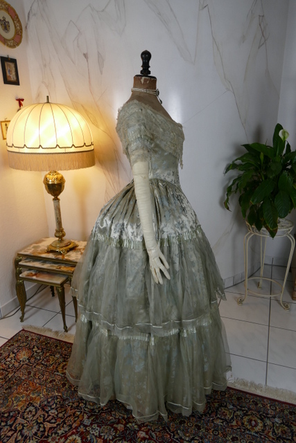 34 antikes Biedermeier Kleid 1837