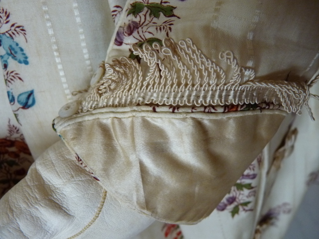 12 antique romantic period dress 1839