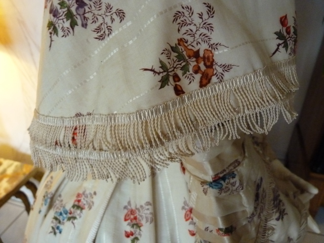 14 antique romantic period dress 1839
