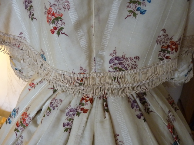 19 antique romantic period dress 1839