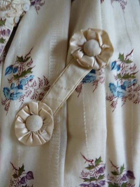 38 antique romantic period dress 1839