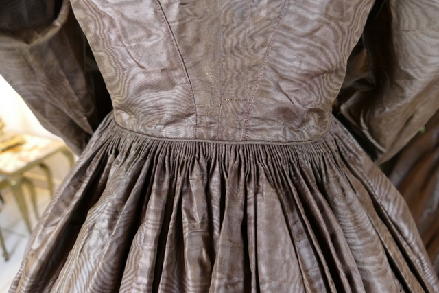 47 antique afternoon dress 1840