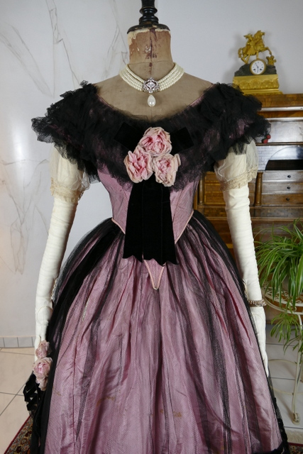 13 antique crinoline ball gown 1855