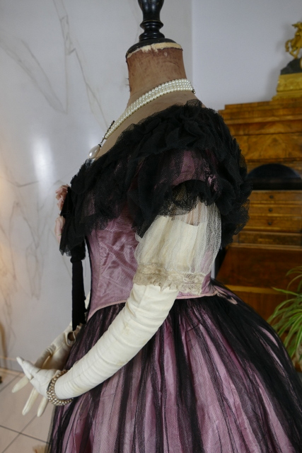 16 antique crinoline ball gown 1855