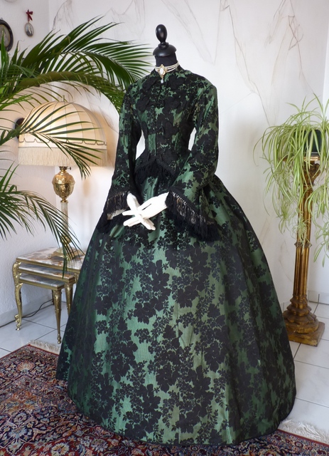 7 antique reception gown 1856