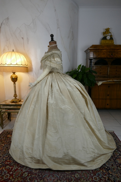 15 antique ball gown 1859
